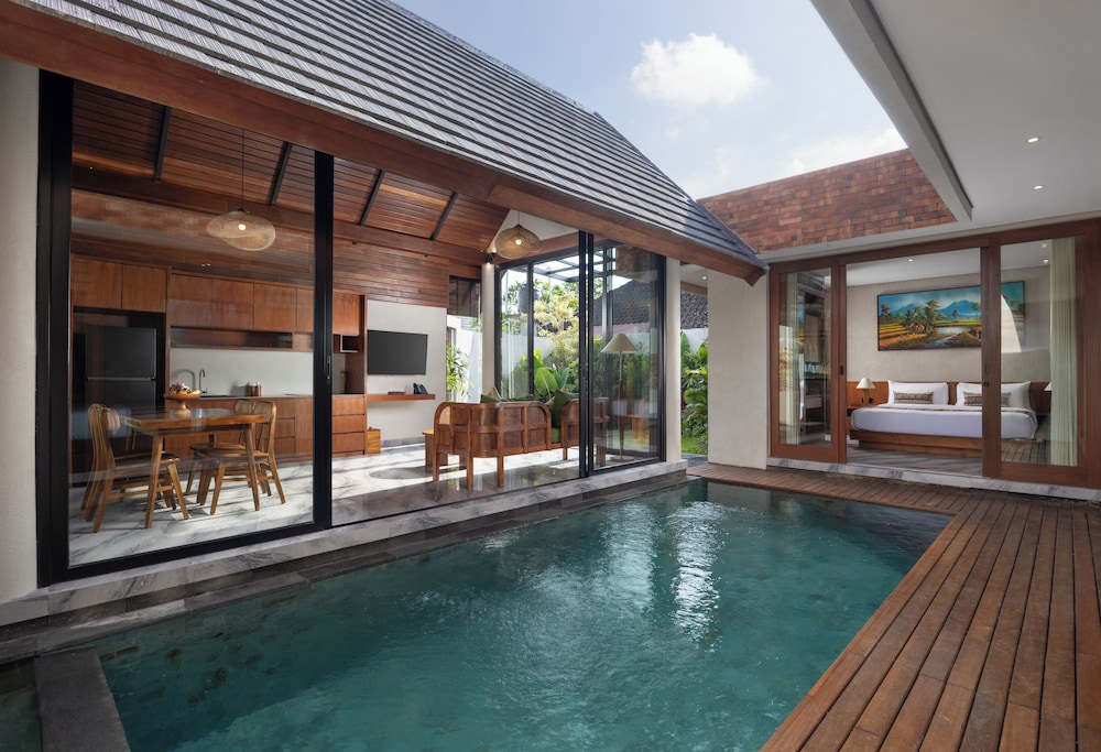 Unagi Mas Villas by Emana