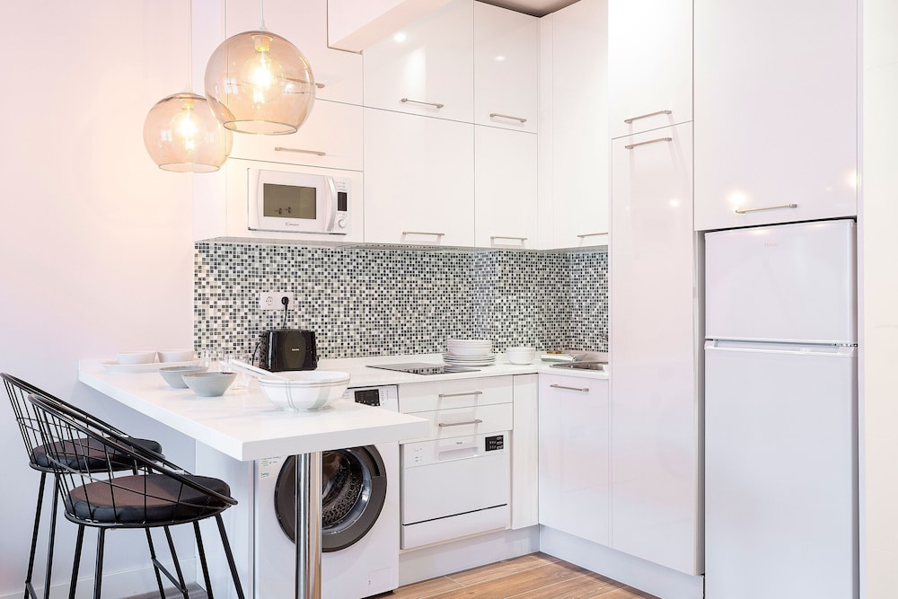 1 Bd With Balcony Perfect Location Sta Marta II