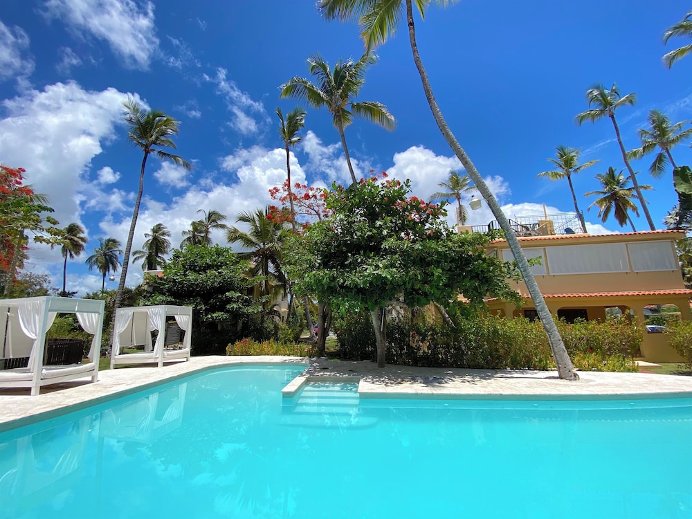 TROPICAL VILLAS playa LOS CORALES