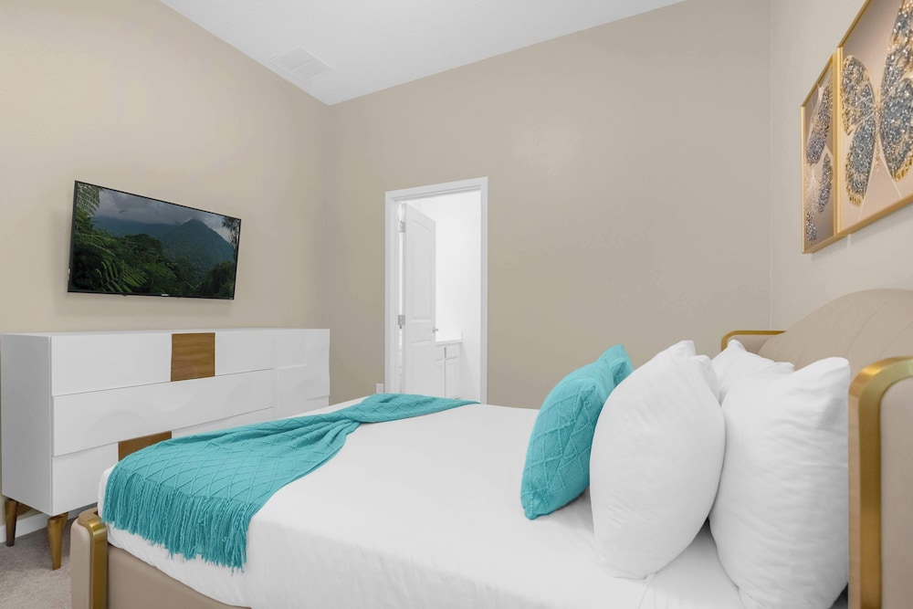 Upstay: Themed Family Home w Pool & Games Room