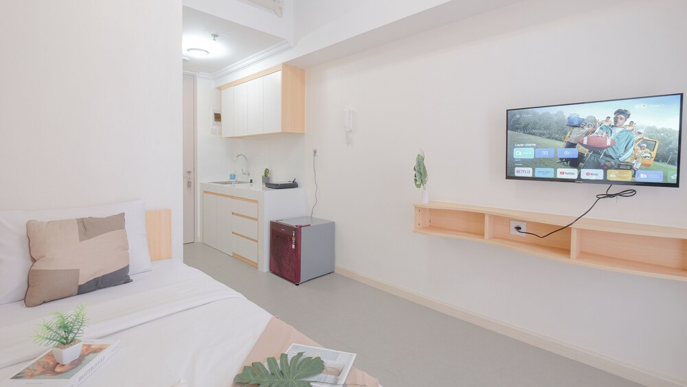 Restful And Minimalist Studio Room Tokyo Riverside Pik 2 Apartment