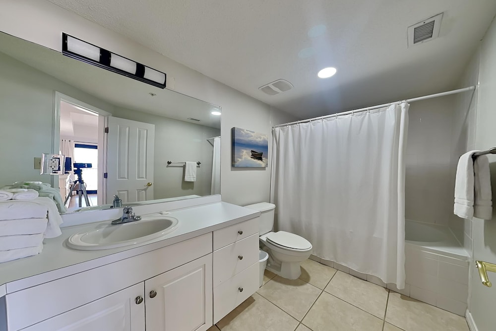 The Palms of Orange Beach by Southern Vacation Rentals