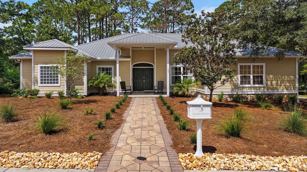 Seacrest 4BR w/ Private Heated Pool + Beach Access & Dolphin Cruise Ticket!