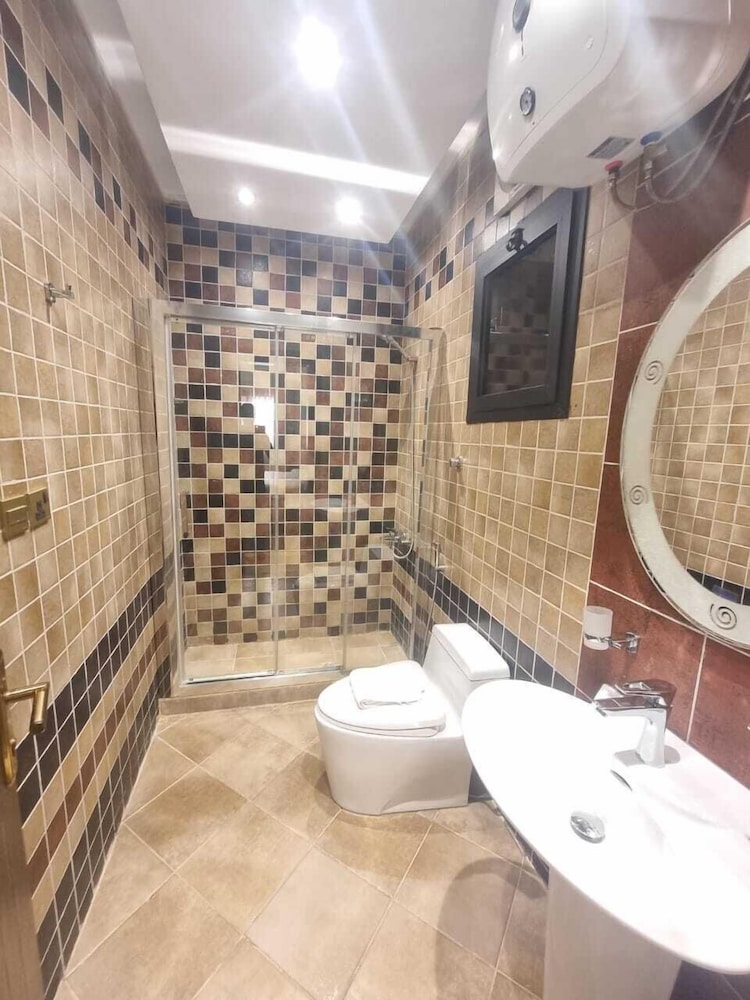 Hometel Khozama Jed