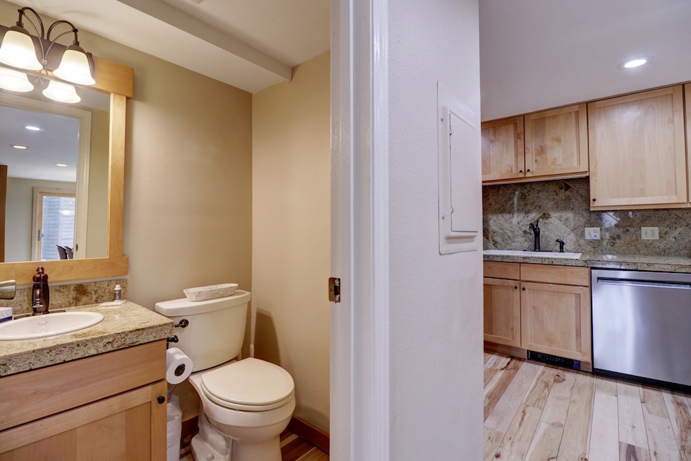 1250 Willow Grove 3 Bedroom Townhouse