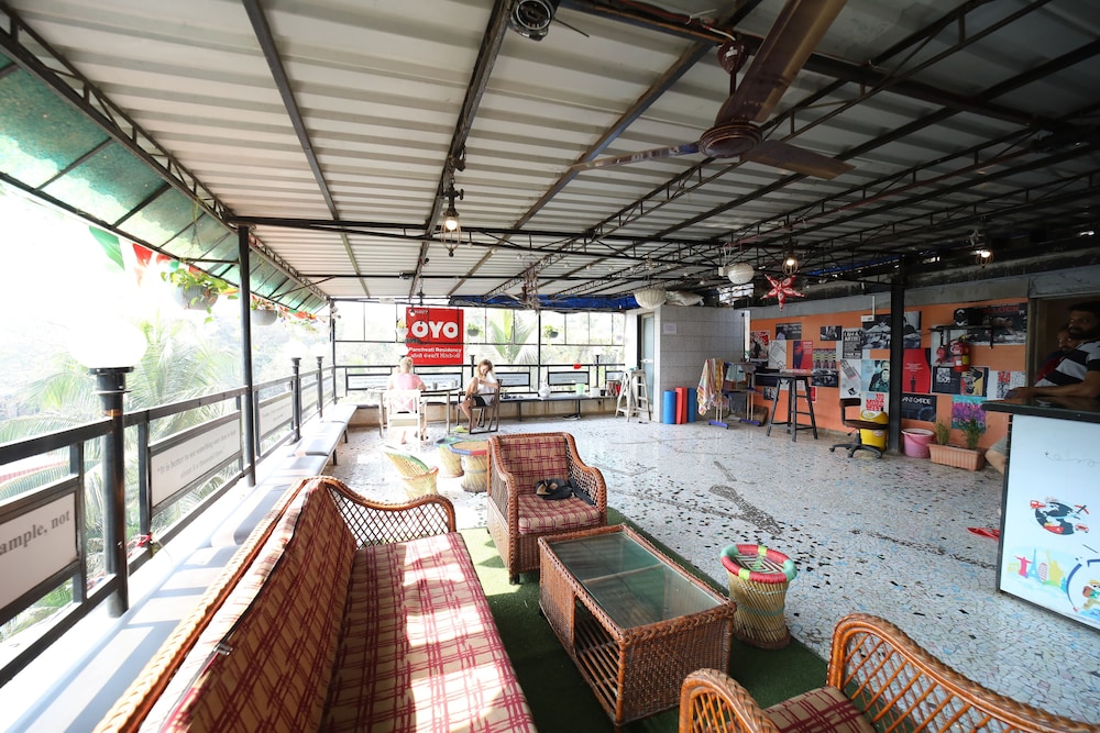 MAPLE ZOCIAL HUBZ-Hostel view 5