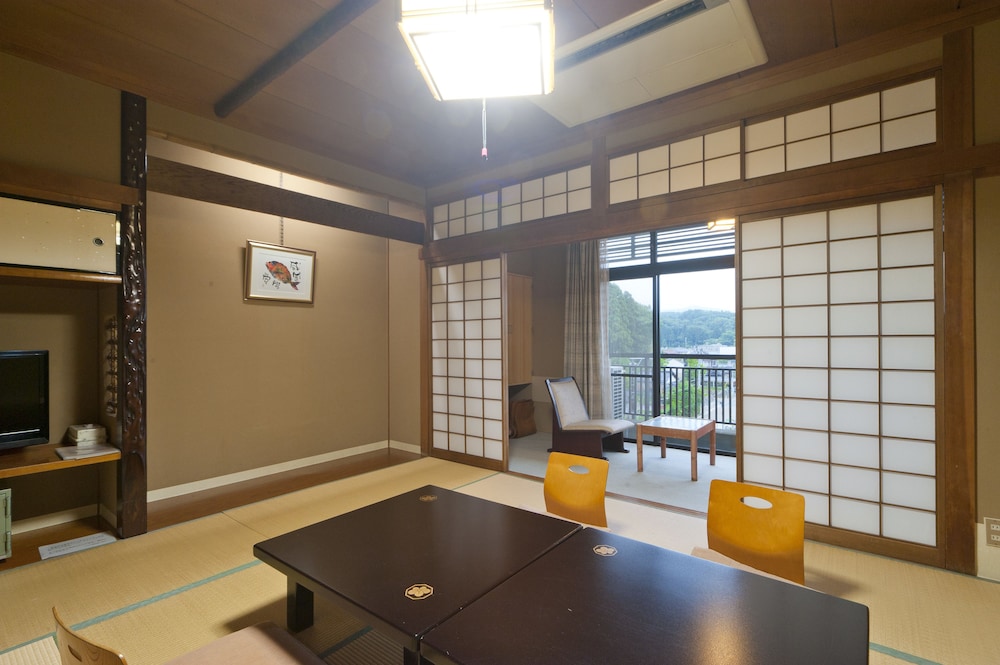Tatsunokuchi Onsen Tagawa Ryusenkaku