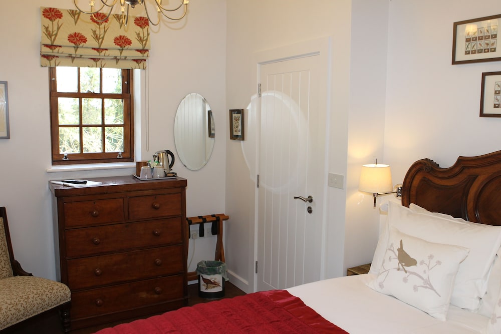 The Compasses Inn