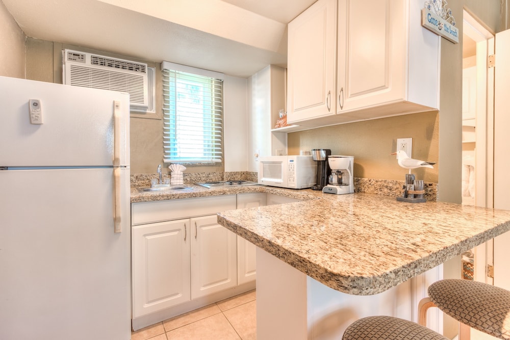 Tropic Terrace #4 - Beachfront Rental Studio Bedroom Apts by RedAwning view 2