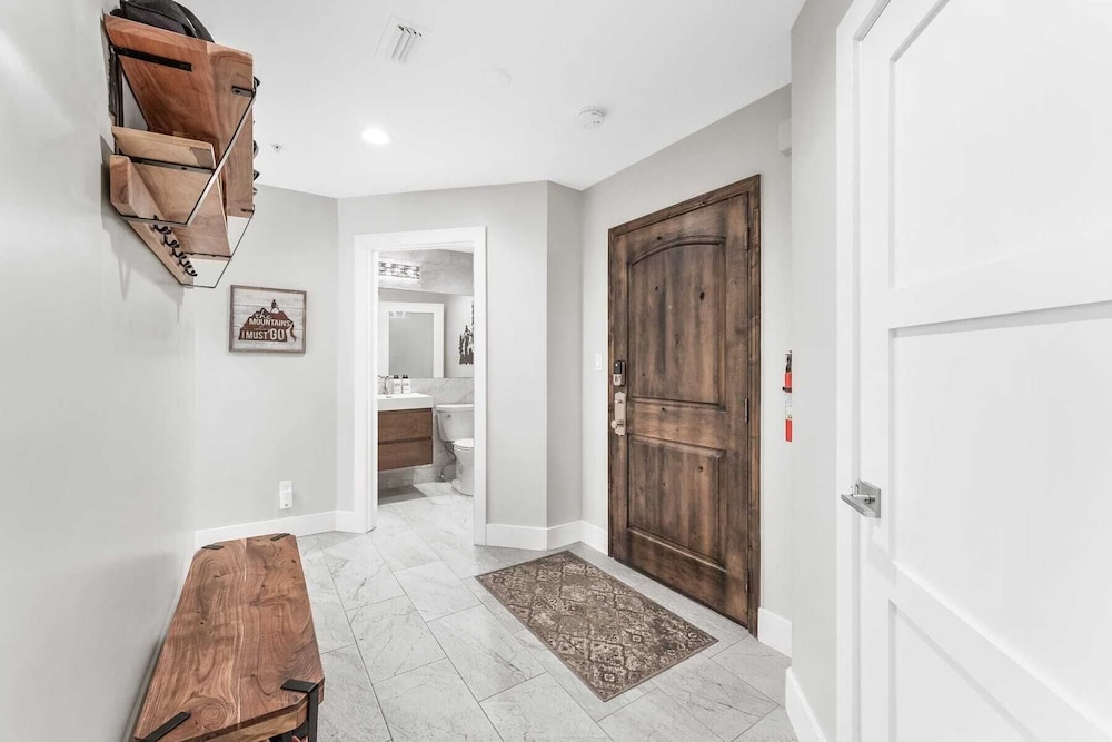 Walk to Slopes Hot Tub + Balcony + Views Mins to Main Street Deer Valley Haven by Avantstay