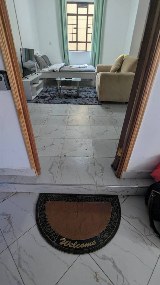 Studio 107, South B, Sana Sana