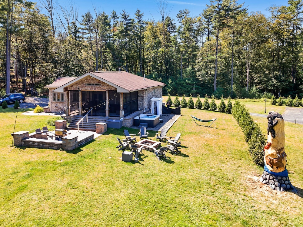 2 Lake Cabins Pool Hottub Game Room 23acs