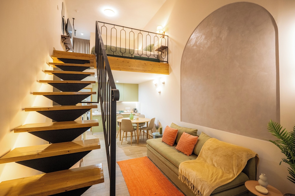 Vayas Residences Agora