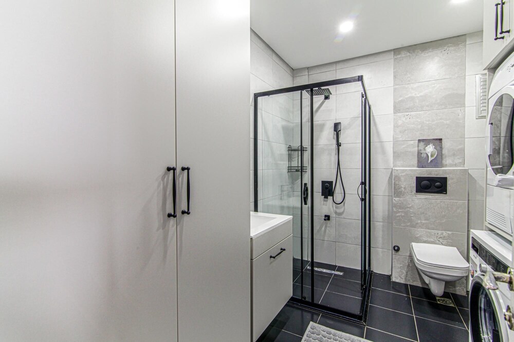 Central 2 1 Flat With Bosphorus View in Beyoglu