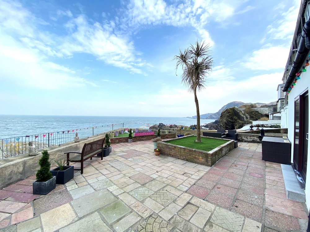 1 Cheyne Beach Apartments