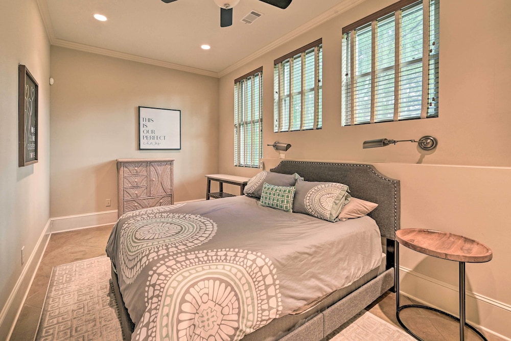 Miscellaneous Market Vacations - Upscale Family Home w/ Dock on Lake Hartwell! - Property Image 3