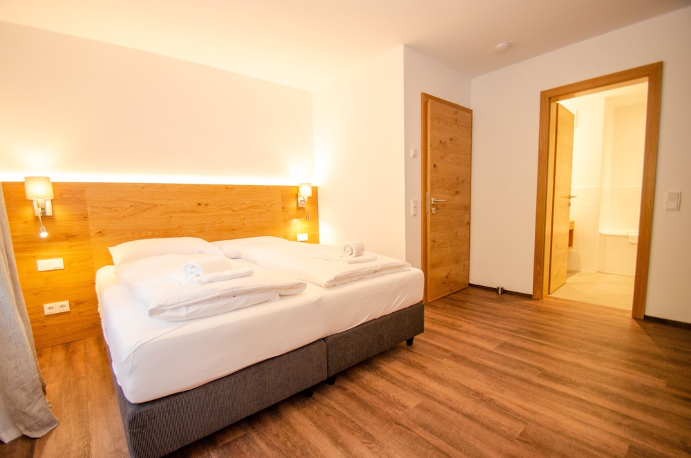 Finest Villa Zell am See view 4