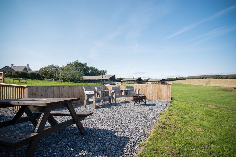 Swansea Vacations - Whiteford Glamping Tent - Llangennith - Property Image 1