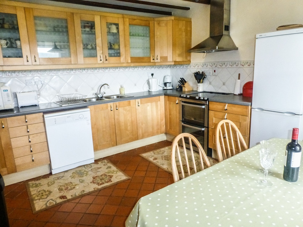 London Vacations - High Smarber - Property Image 3