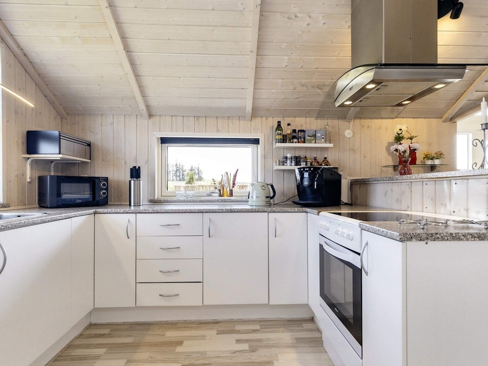 6 Person Holiday Home in Hadsund-by Traum view 5