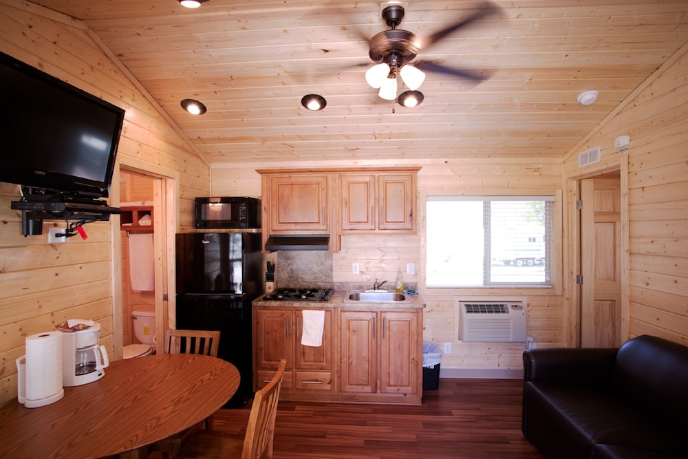 Morgan Hill RV Resort - Campsite view 4
