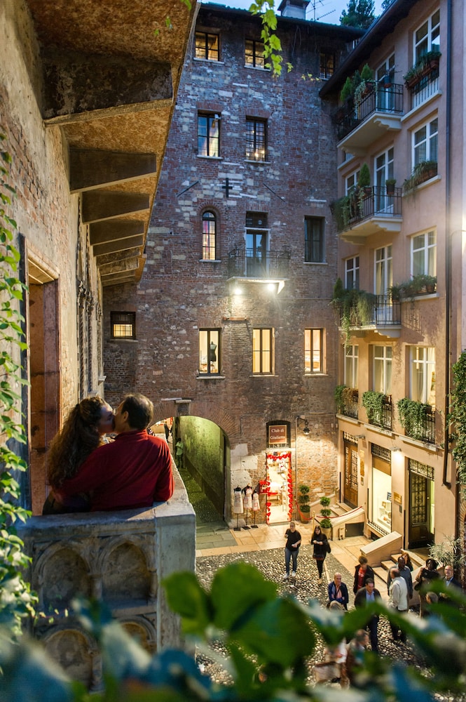 La Corte di Giulietta Exclusive Suites