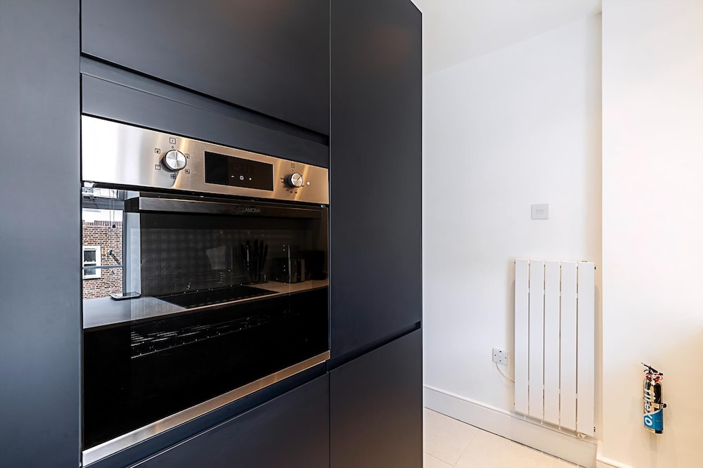 Stylish East London Flat Near Spitalfields Market