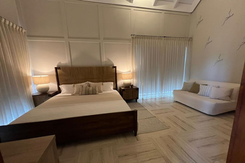 Apartment w 3BR Near the Beach in Portillo RAA view 5