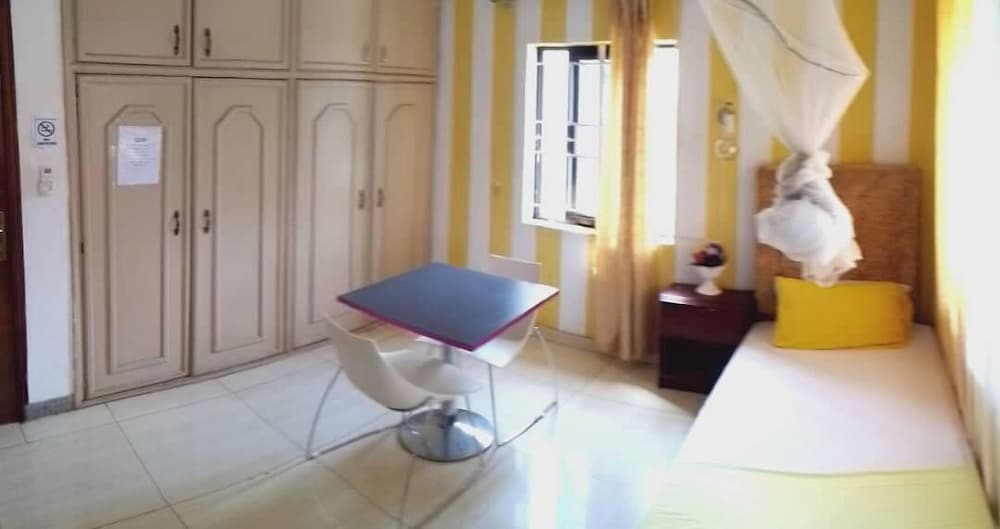 ZUNOX GUEST HOUSE