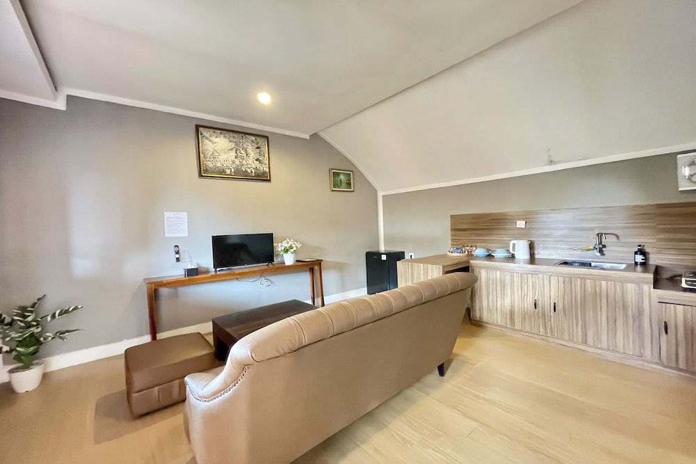 Elka-Es Villa
