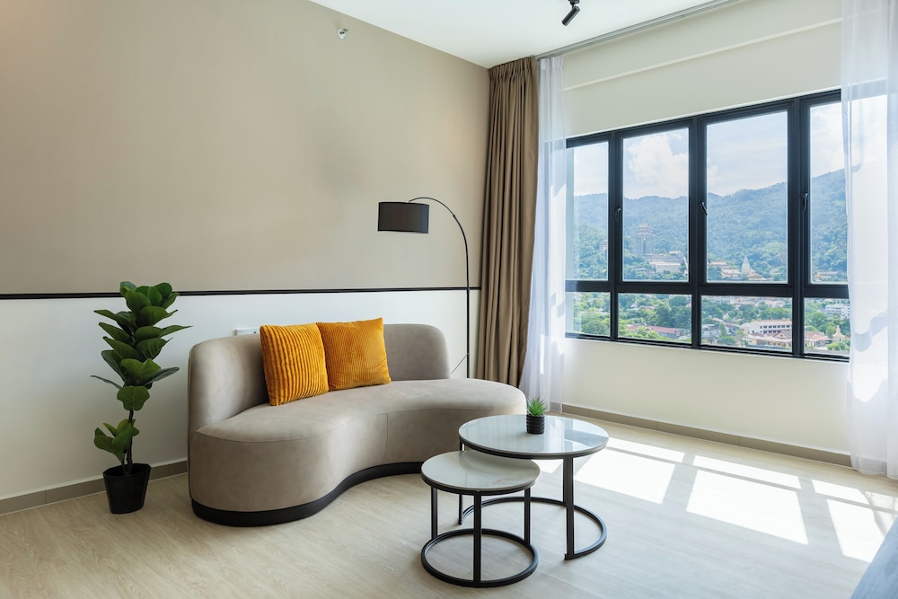 Sunshine Residence Suites