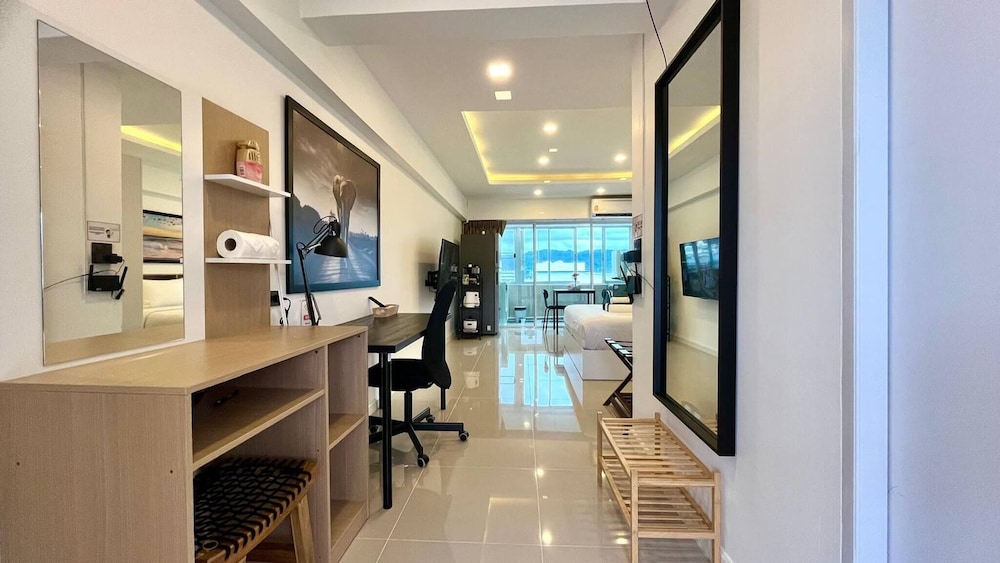 Heritage - Modern Studio Shared Pool, City Centre