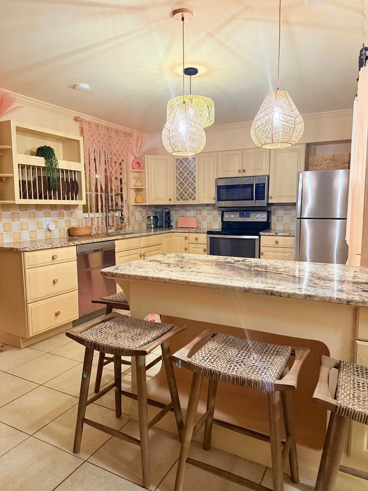 Brand New Coral Reef Suite Located in Paradise Island Estate