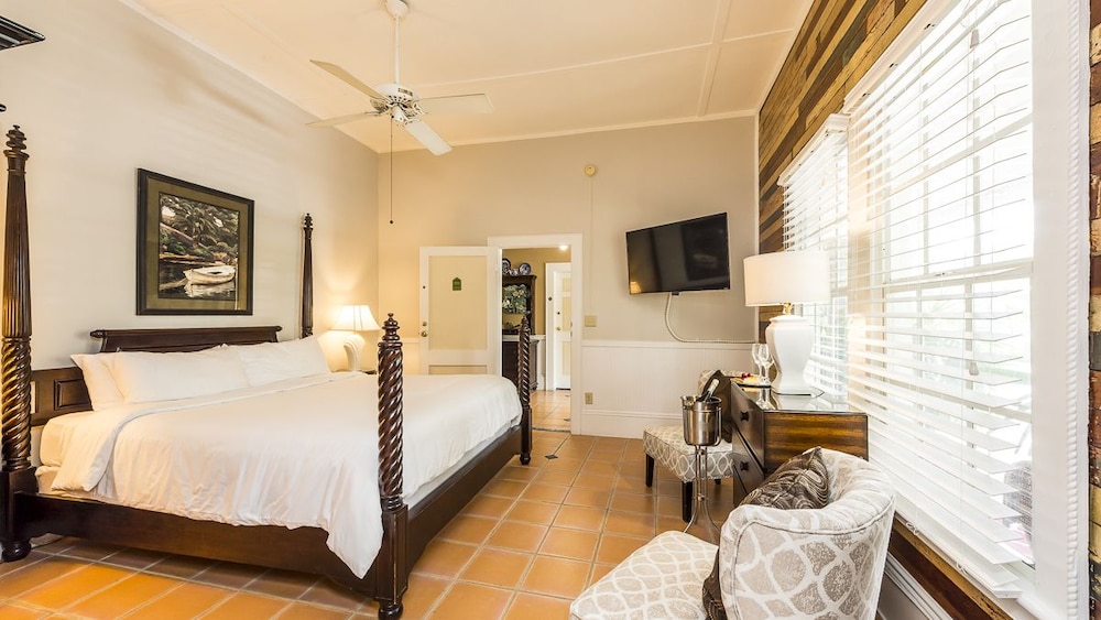 L'Habitation Guest House