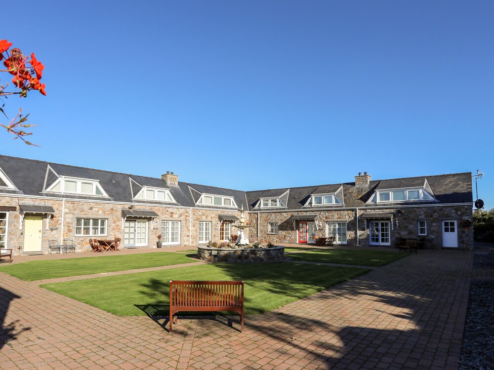 Tyn Towyn - Ty Glas view 2