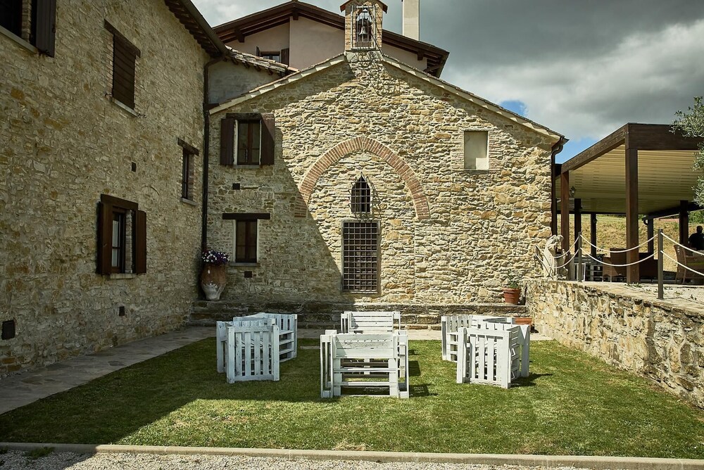 Photo 33