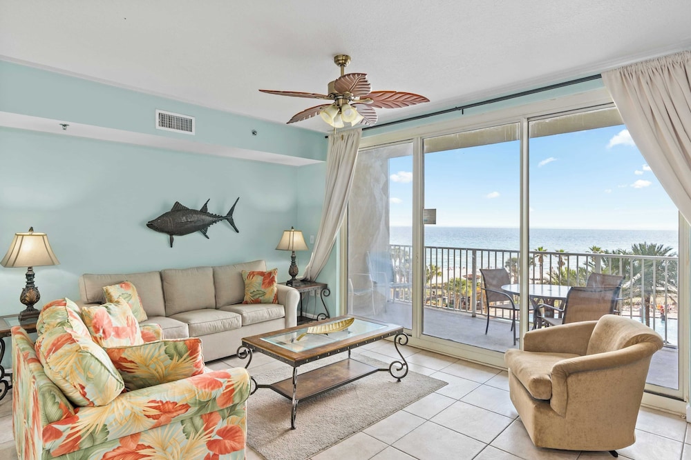 Relax at Panama City Beach Balcony, Parking, Walk to Dining