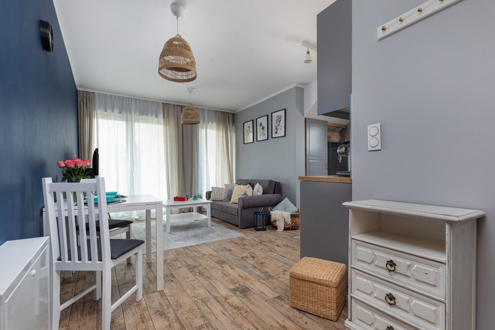 Little Laguna Apartments by Renters view 4