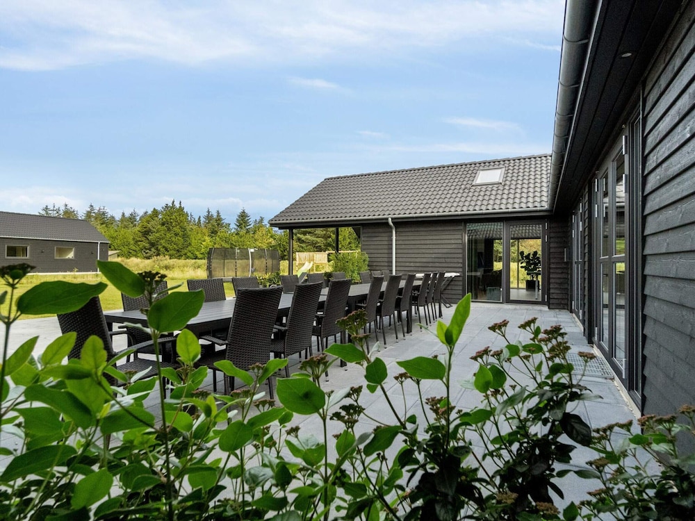 5 Star Holiday Home in Norre Nebel