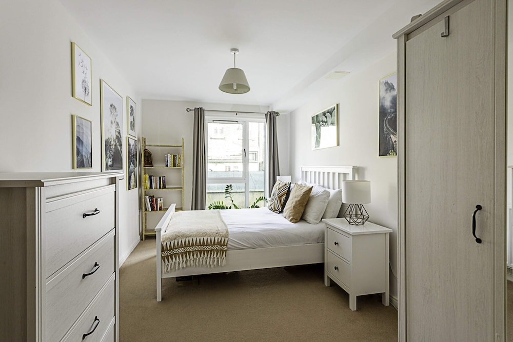 Bright Flat in Historic Whitechapel