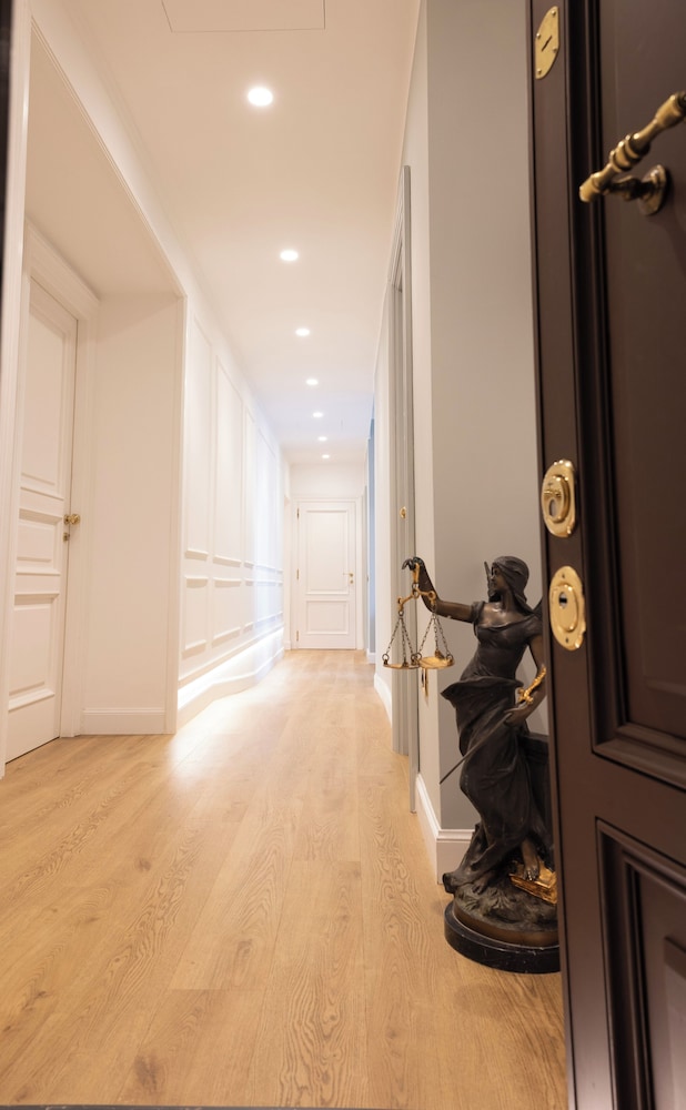 Tiburtina 86 Luxury Suites