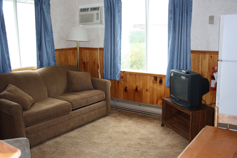 Shining Waters Cottages