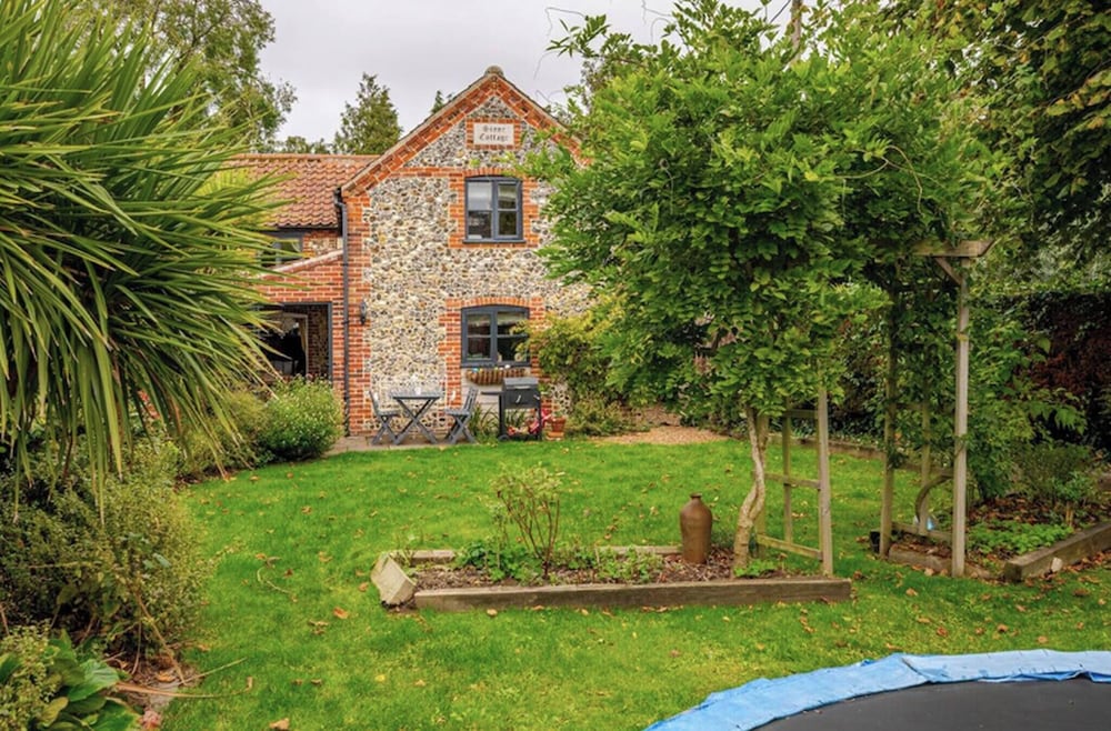 Stone Cottage Norfolk , Lovely Family Cottage