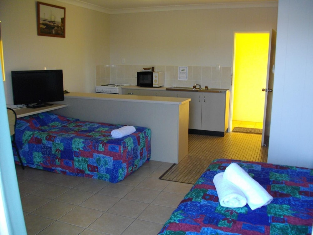Kurrmine Beach Motel