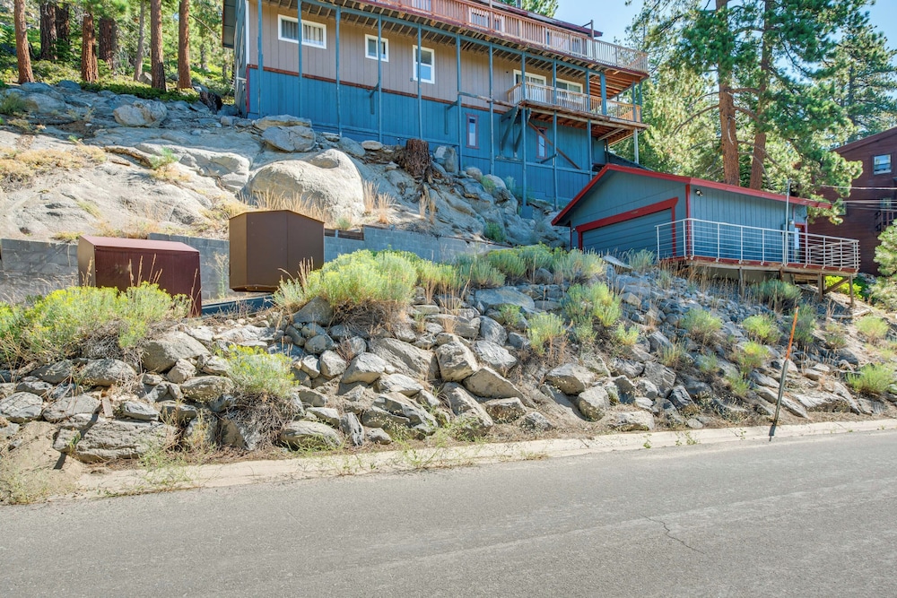 Scenic Home w/ Sauna - 7 Mi to Heavenly Mountain! view 4