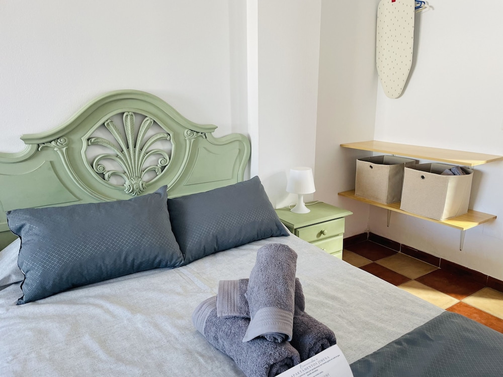 Estudio Cordoba Jimena by At Home Costa del Sol