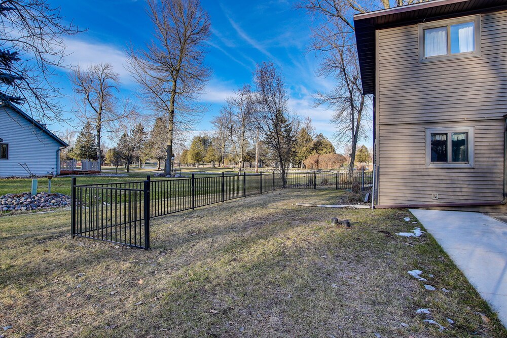 Cecil Vacation Rental: Walk to Shawano Lake! view 3