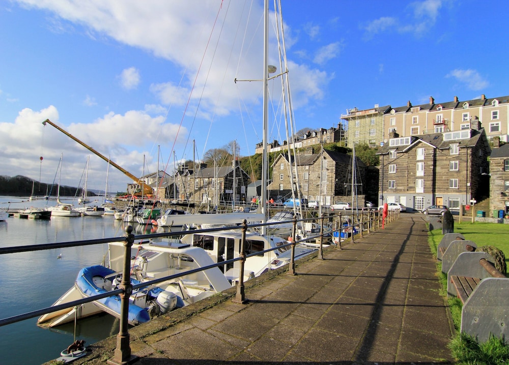 Harbour Station View