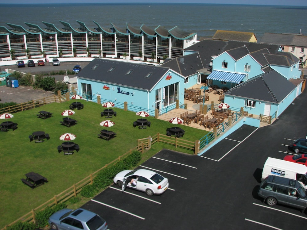 Bideford Vacations - The Waterfront Inn - Property Image 108