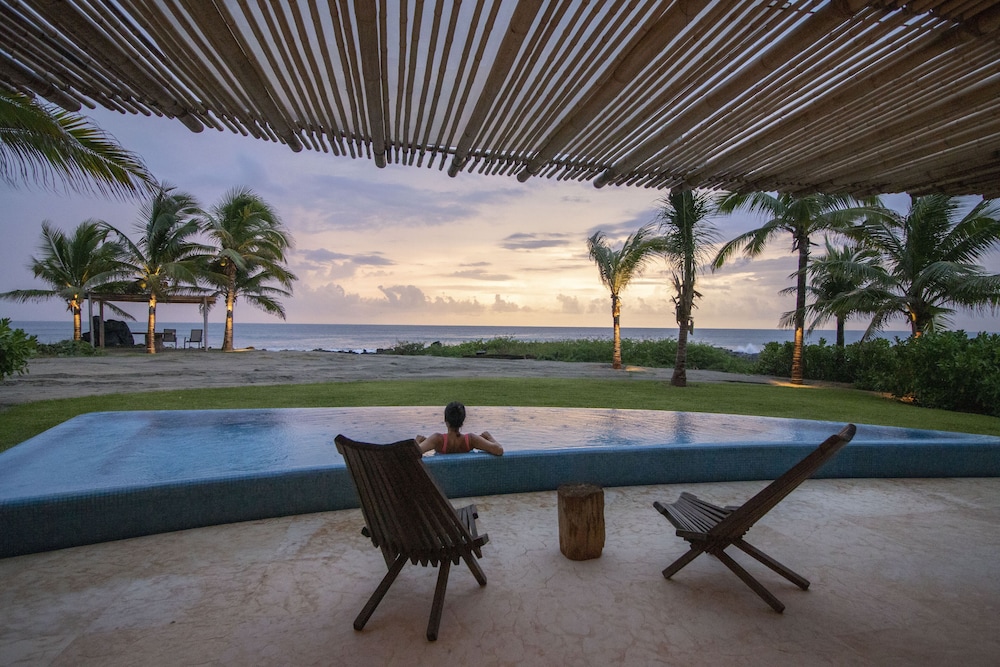 Punta Majahua Condos